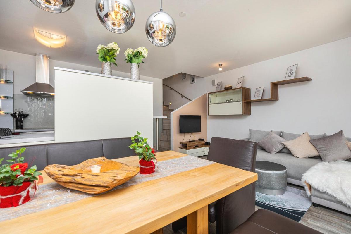Enjoy One Apartment Altenmarkt im Pongau Exterior photo